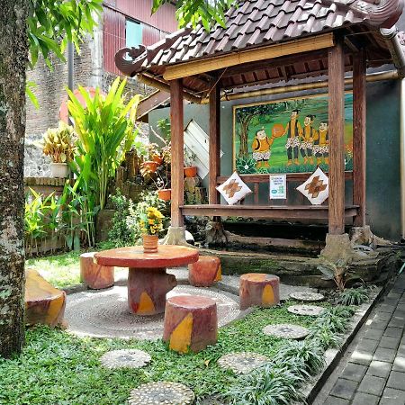 Ngampilan Backpacker Hostel Jogyakarta Zewnętrze zdjęcie